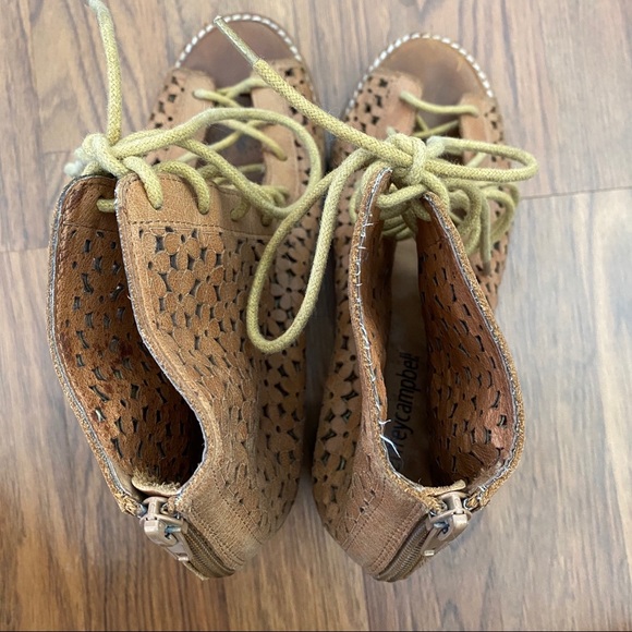 Jeffrey Campbell Cors sandals size 8 - Picture 6 of 13